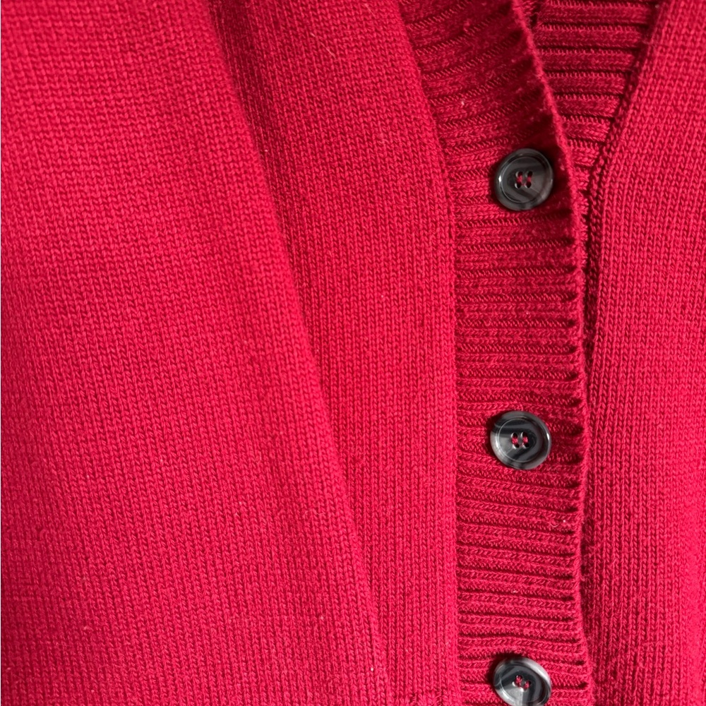 Nalo Cardigan in Red
L'Academie - Picture 2 of 4